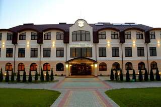 Отель BeSt Hotel and Restaurant complex Дунаевцы-0